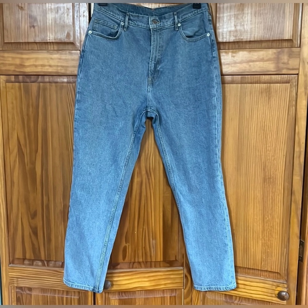 Everlane “Original Cheeky” Jean